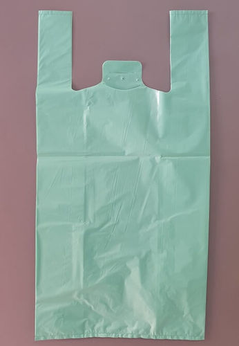 Bolsa de plástico verde 70% reciclado asas camiseta 42x52 (100 Uni)