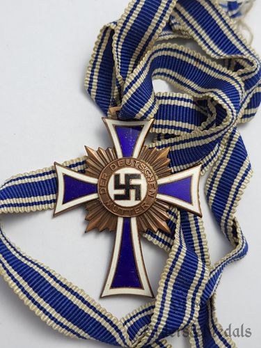 Croix d'honneur de la Mère allemande, bronze