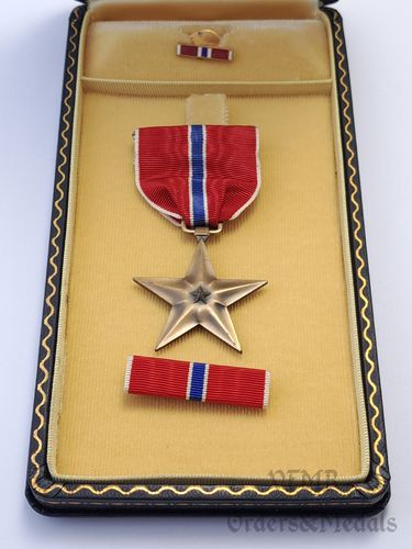 Bronze Star mit Etui