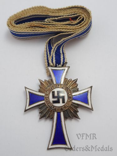 Croix d'honneur de la Mère allemande, Argent