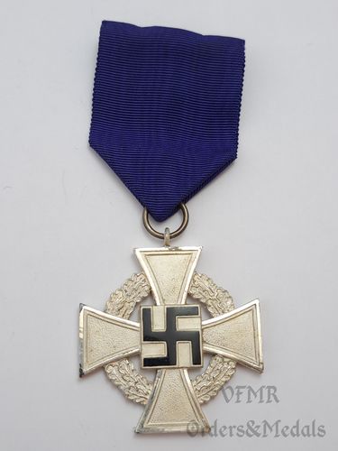 Medalla de 25 años de leal servicio al Estado