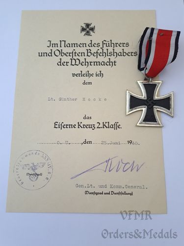 Cruz de hierro de 2ª Clase con documento
